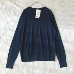 ユニクロ　エクストラファインメリノウール Vネックセーター ネイビー