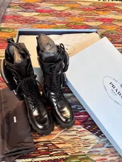 PRADA コンバッドブーツ ジッパーポケット付き　サイズ37のサムネイル