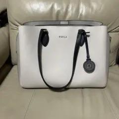 フルラ　トートバッグ　アイスグレー