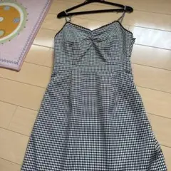 チェック柄ワンピース