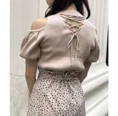 ナイスクラップ BackレースUPニット ピンクベージュ