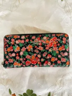 COACH 花柄　長財布