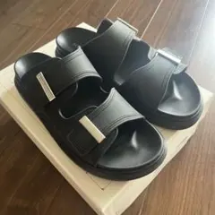 専用　Alexander McQueen ラバーサンダル ブラックのサムネイル