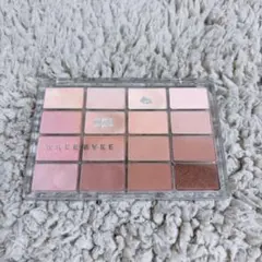 WAKE MAKE ソフトブラーリングアイパレット 02 ライブリーブラーリング