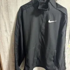 Nike 黒 ジップアップジャケット