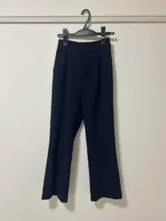 フリーズマート　センタープレスセミフレアパンツ ネイビー