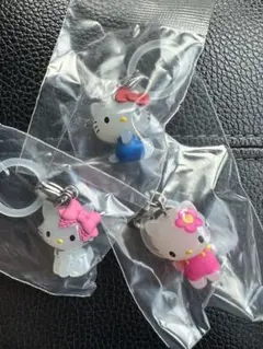 ハローキティ めじるしアクセサリー　3個セット