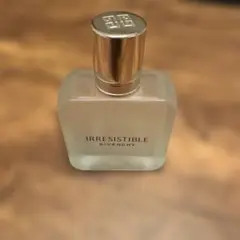 Givenchy Irresistible ヘアミスト 95ml 空瓶のサムネイル
