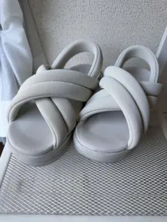Nike エアマックスアイラ 23cm クリーム - メルカリ