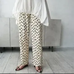 select shop K.growth ドット柄プリーツストレートパンツ