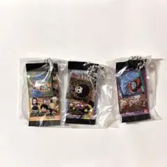 ワンピース　大海賊シールウエハース　ミニチュアチャーム　3種セット