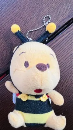 ミツバチのプーさん　ストラップ付　約13cm ディズニー　ぬいぐるみ　マスコット