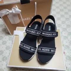 MICHAEL KORS ロゴストラップ スポーツサンダル ブラックのサムネイル