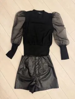 ブラック シフォンパフスリーブ レザーパンツセット