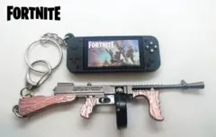 フォートナイト ゲーム機キーホルダー＆ドラムガン Fortnite