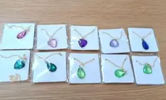 カラフルハート型ネックレス