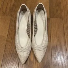 【美品】ルタロン ポインテッドネットパンプス 24.5cmのサムネイル