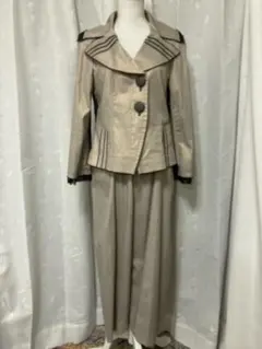 お値下げ美品エイココンドウ　パンツセットアップ