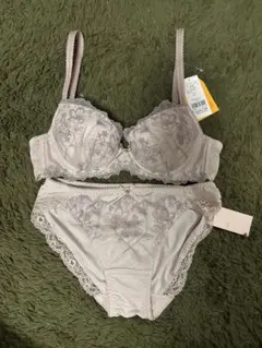 花柄刺繍ブラジャーショーツセット2点