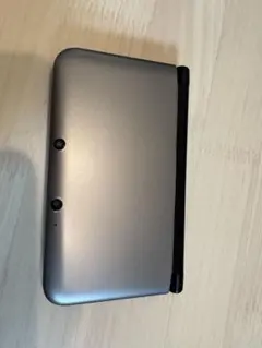 Nintendo 3DS LL シルバー×ブラック