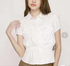 SLY RANDOM SHIRRING CUT TOPS ホワイトのサムネイル
