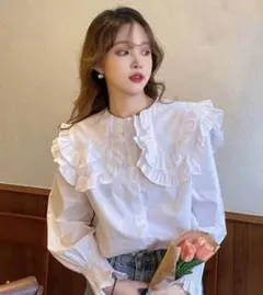 可愛いブラウス