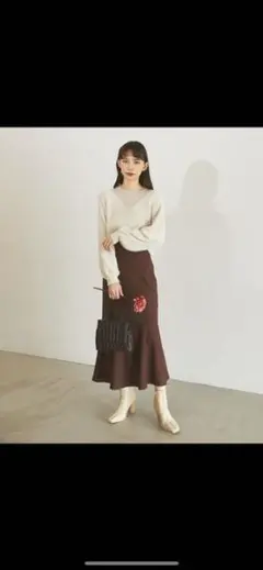 お値引き中　ココディール　バックレースアップマーメイドスカート サイズ２