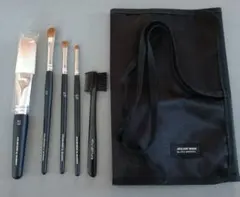 shu uemura メイクブラシセット 5本　ブラシケース付　未使用
