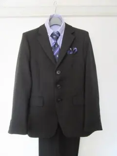 黒ストライプスーツセット　キッズ150