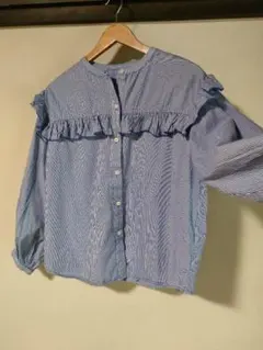 ティティベイト　ボリュームスリーブフリルブラウス