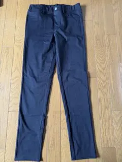 ブラック　スキニーパンツ ゴムウエスト