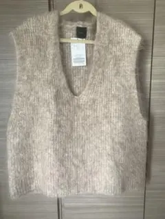 spick&span アルパカ混ニットベストふわふわ F ベージュ　タグ付き新品