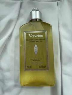 新品ロクシタン　ヴァーベナアイシーボディジェル250ml