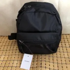 新品未使用　コンパクトサイズ 　　　　　　ミニリュック　ブラック