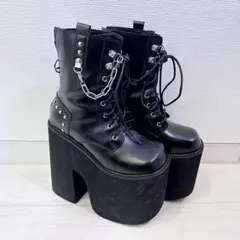 レディース レザー　ショートブーツ 厚底 黒 太ヒール 編み上げ　チェーン　秋冬