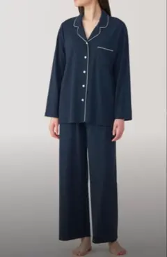 新品　無印　脇に縫い目のない　なめらかカットソー　長袖パジャマ　ネイビー　M
