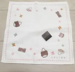 【新品】セリーヌ　タオルハンカチ　ホワイト系　ハンドタオルのサムネイル