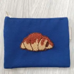 サンマルクカフェ福袋 チョコクロ刺繍ポーチ 青 ブルー