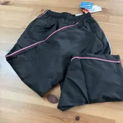 130 Snow黒いパンツ ピンクライン付き