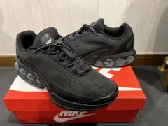 nike トリプルブラック