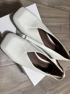 MOUSSY/マウジー/スクエアトゥ フラットパンプス ホワイトのサムネイル