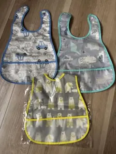 赤ちゃん用　エプロン　食事用スタイ　まとめ売り　　しろくま　車柄　ボタン付き