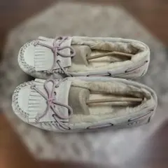 UGGフリンジ付きファーモカシン