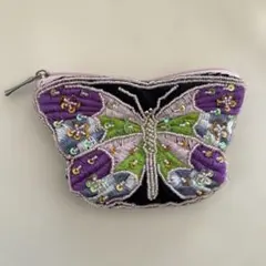 蝶の刺繍ビーズポーチ