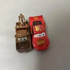 ライトニング・マックィーンとメーターのミニカーセット