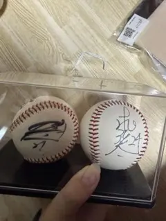 プロ野球選手 直筆サインボール 2個セット ケース付きのサムネイル
