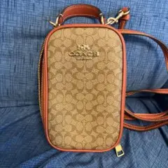 COACH シグネチャー スマホショルダーバッグ
