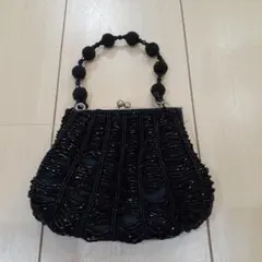 ビーズ装飾 黒 クラッチバッグ