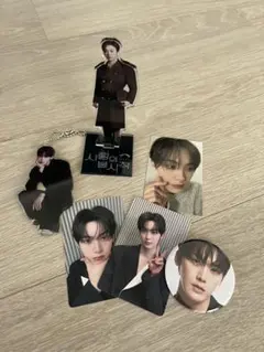 アストロ　ユンサナ　グッズ セット アクスタ　キーホルダー　バッジ　トレカ3枚