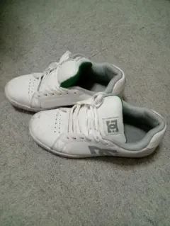 Item thumbnail for item 98d57d73-8e4e-419a-9d2a-b1b550183499